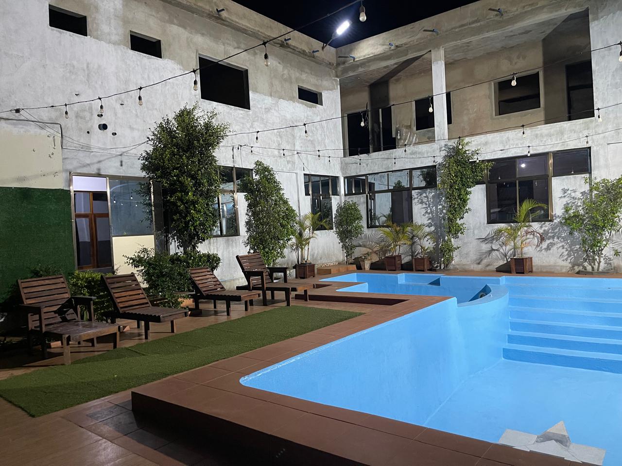 Piscina ao ar livre